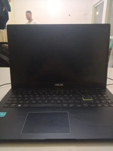 Notebook assus novo