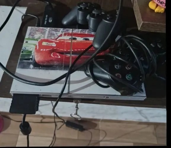 PS2 conservado 2 controles 40 jogos 