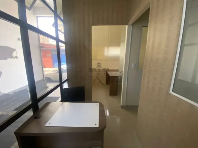 Sala Comercial Jacareí Centro Edifício América 34,64m²