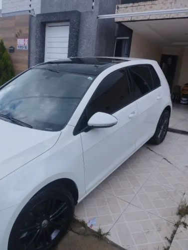 Volkswagen Golf Comfortline 1.0 TSI Total Flex Mec. 2017
