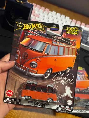 Hotwheels premium 1967 VOLKSWAGEN SAMBA