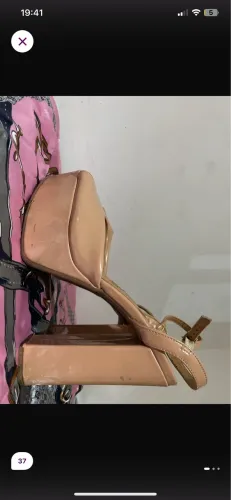 Salto meia pata nude