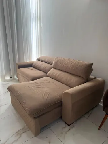 Sofá retrátil gigante 2,90m em tecido aveludado | Conforto de cinema por R$ 1.500