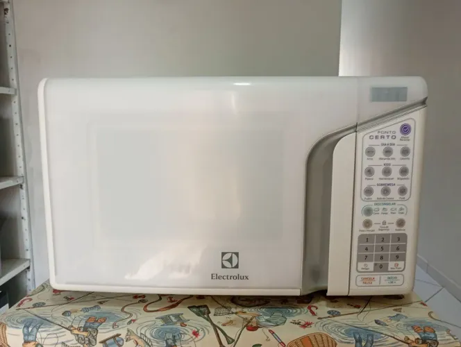 Microondas Electrolux MEP41 31 Litros 127 Volts