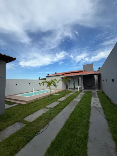 Alugo Casa em Lagoa Redonda/Pirambu