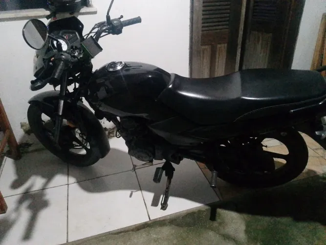 Vendo essa moto, quitada em perfeito estado.