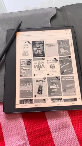 Kindle Scribe 16GB 1ª Geração com Caneta e Capa