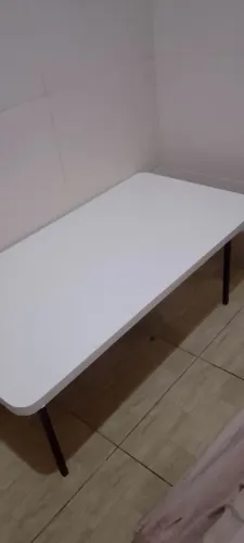 Mesa e cadeiras infantis