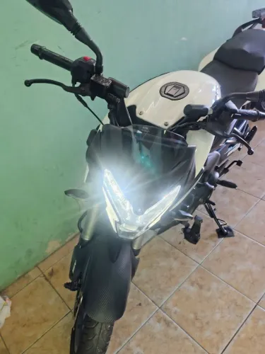 Dominar NS 200