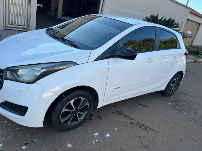 Hyundai HB20 C./c.plus/c.style 1.6 Flex 16V Mec. 2013