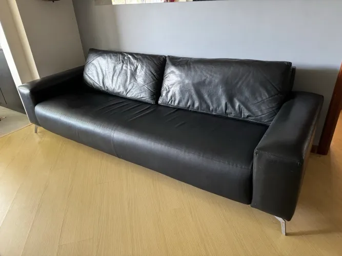 Sofá de couro preto 2,5m