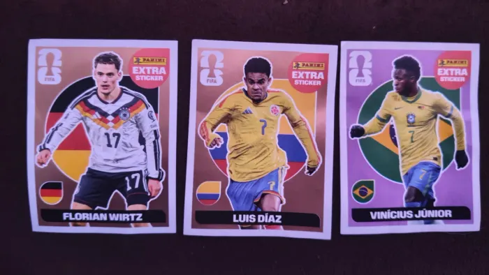Vendo figurinhas legends