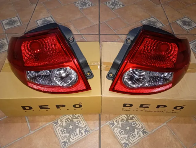 Par de Lanternas traseiras Ford Ka (DEPO)