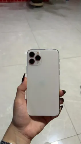 IPHONE 11 PRO - USADO