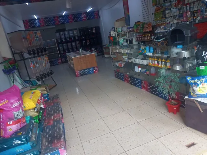Vende-se uma agropecuária descendo a feira do produtor