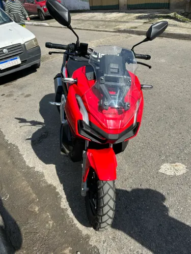 Honda ADV muito nova