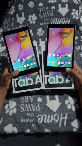 2 Tablet Samsung Tab A 8.0 pega Chip faz ligacao 32Gbs na Caixa 500 cada