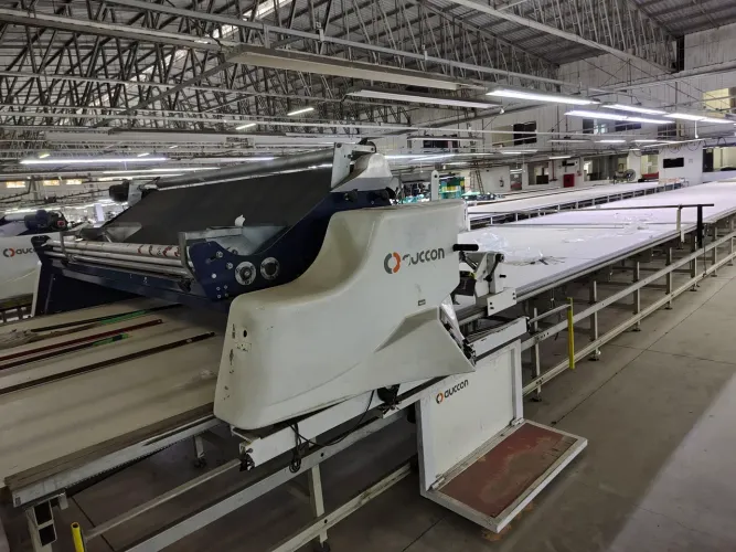 Máquina enfestadeira aucon