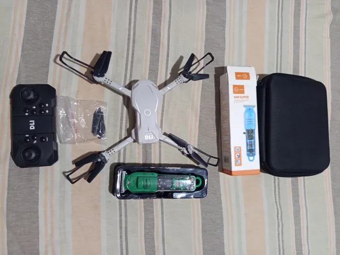 DRONE E MAQUINA DE CORTA CABELO 