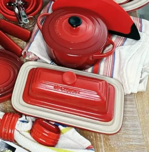 Manteigueira Americana Cereja Le Creuset