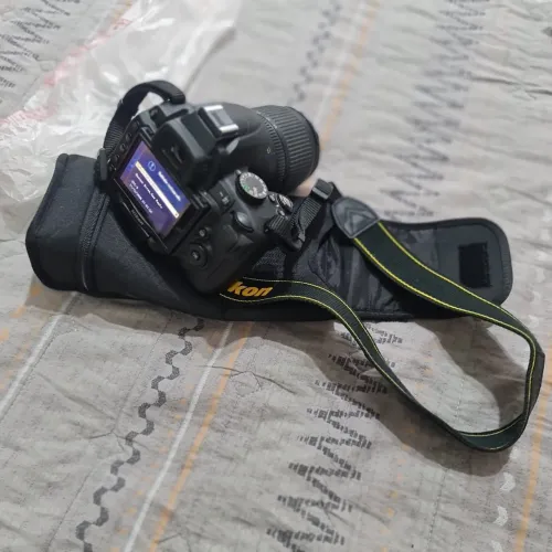 Câmera NIKON D5000 3487 clics lente AF-S Nikkor 18-105 mm. R$ 1600,00