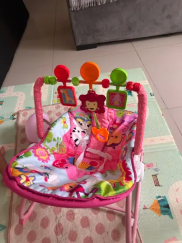 CADEIRA DE DESCANSO DE BEBÊ VIBRA E TOCA