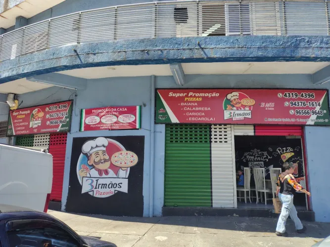 Pizzaria Três Irmãos