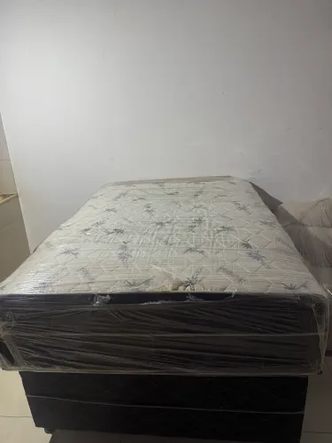Vendo cama de casal