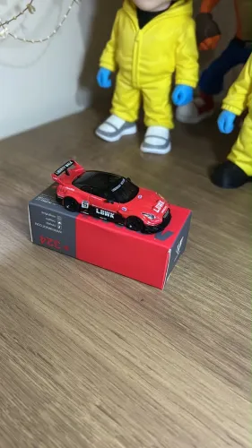 LB-SILHOUETTE WORKS GT NISSAN 35GT-RR VER.1 RED/BLACK MGT00324
