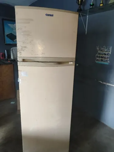 Vendo geladeira 