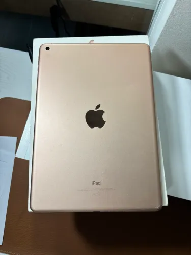 iPad 6º geração 32gb rose gold 