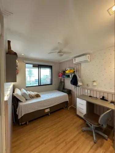 CONDOMINIO DELLAMRE, LINDO APARTAMENTO NA PONTA DO FAROL, NASCENTE E VENTILADO,