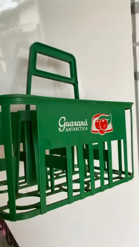 Engradado Guaraná Antártica