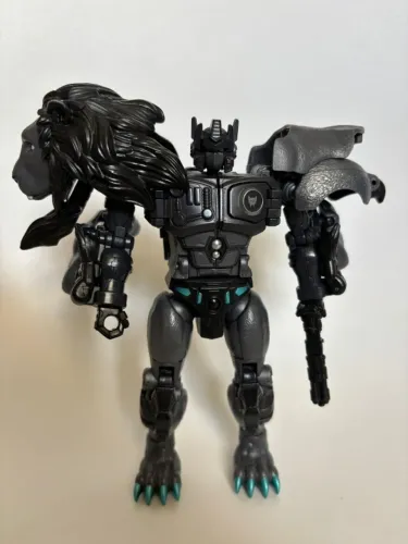 TRANSFORMERS LEGACY NEMESIS LIO CONVOY