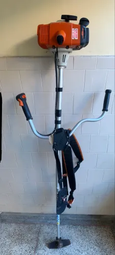 Vendo roçadeira