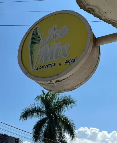 Vendo sorveteria completa