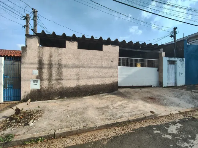 Casa com 3 dorm- Jardim Chapadão-Venda