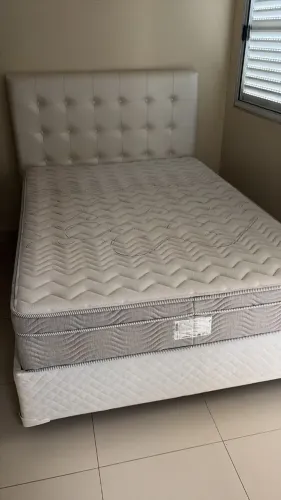 Cama box Casal Ótimo Estado