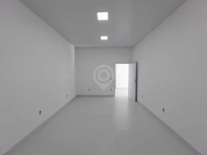 Sala : / Comercial / Loteamento Morrão Da Força