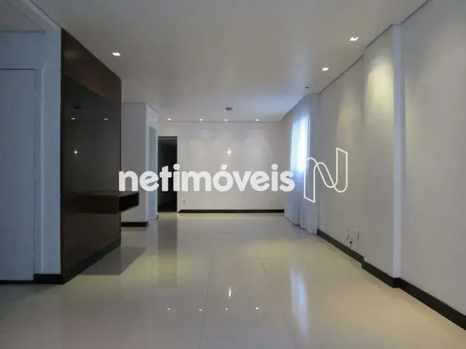Apartamento 3 quartos no Sion, próximo ao Colégio Santa Dorotéira