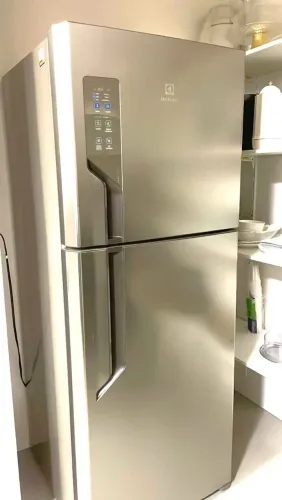 Geladeira duas portas electrolux 490L