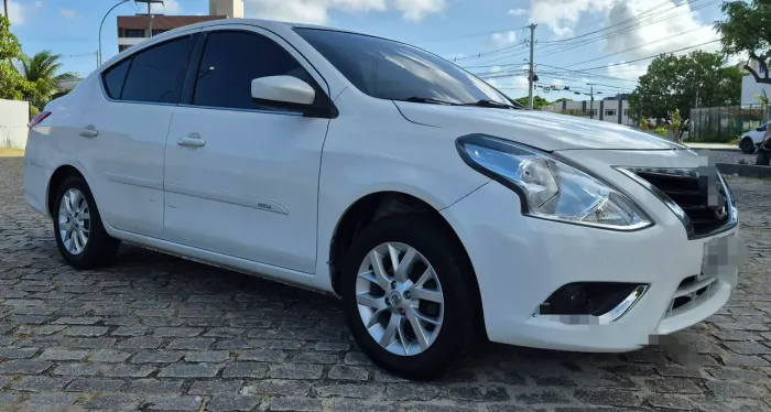 Nissan Versa SL 1.6 16V Flexstart 4P Mec. 2016