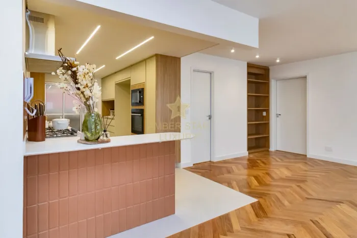 Apartamento Reformado no Itaim Bibi: 155m², 3 Suítes, Cozinha Integrada, Eletros e 1 Vaga