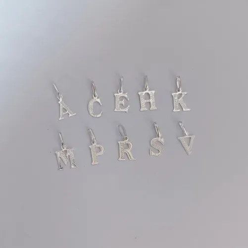Pingentes de letra em Prata 925 legítima