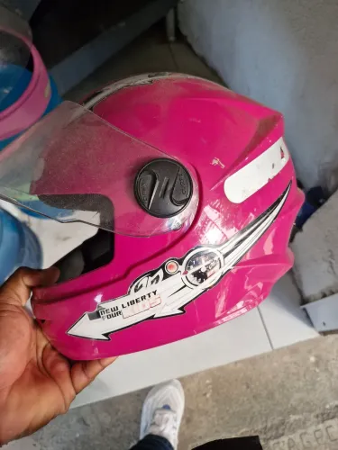 Capacete infantil rosa