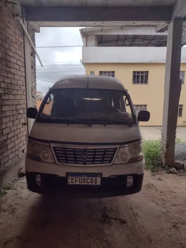 Jinbei Topic Van L 2.2 8V/ 2.0 16V 4P 2009