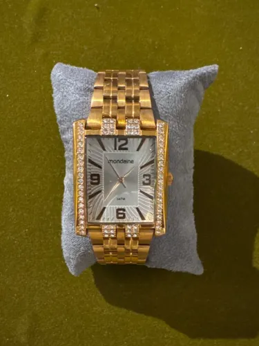 Relógio Mondaine feminino casual