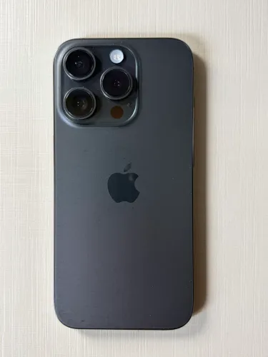 iPhone 15 Pro 128GB Titânio Preto | 87% Bateria | Excelente Estado
