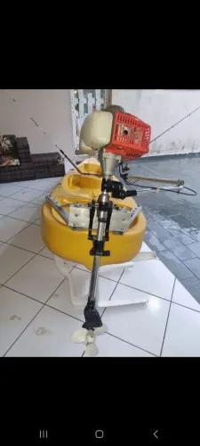 Caiaque com motor 2 lugares adulto e 1 criança