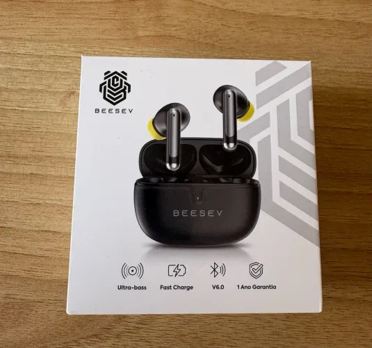 Fone Bluetooth Beesev Preto com Estojo de Carregamento